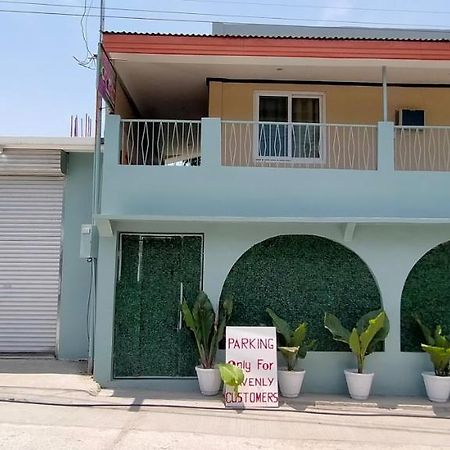 Havenly Guesthouse And Body Massage Spa 몰볼 외부 사진