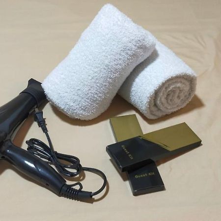 Havenly Guesthouse And Body Massage Spa 몰볼 외부 사진