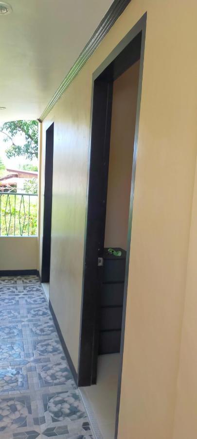 Havenly Guesthouse And Body Massage Spa 몰볼 외부 사진