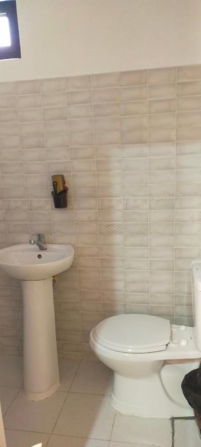 Havenly Guesthouse And Body Massage Spa 몰볼 외부 사진